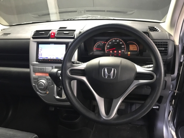 HONDA ZEST 2009