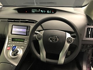 TOYOTA PRIUS 2012