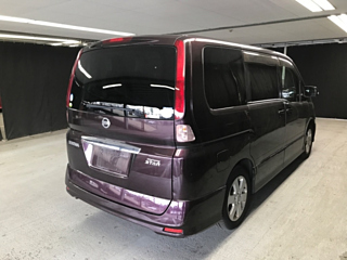 NISSAN SERENA 2010