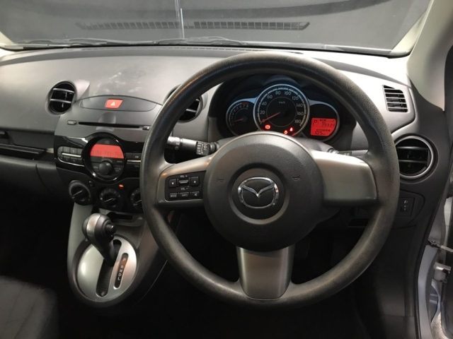 MAZDA DEMIO 2014