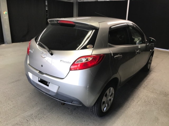 MAZDA DEMIO 2014
