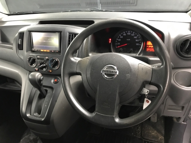NISSAN NV200 2015