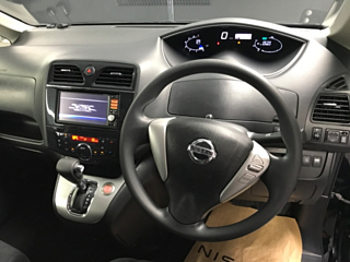 NISSAN SERENA 2013