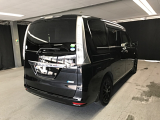 NISSAN SERENA 2013