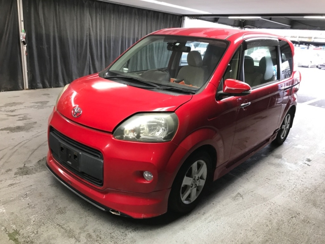 TOYOTA PORTE 2013
