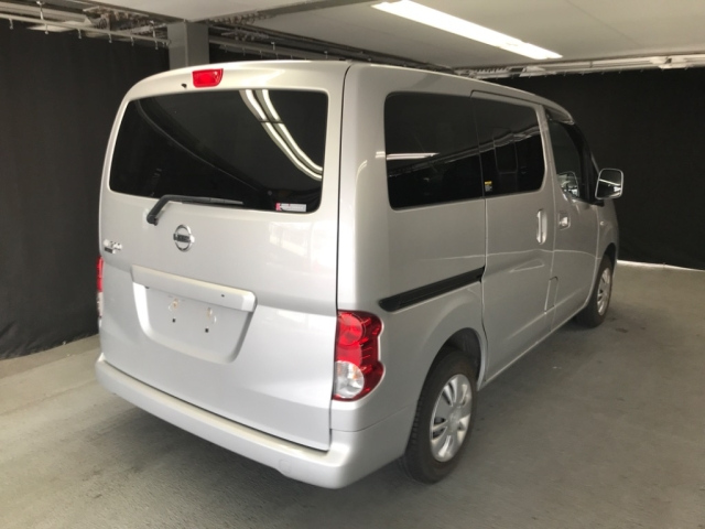 NISSAN NV200 2020