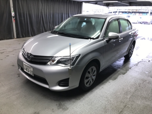 TOYOTA COROLLA AXIO 2013