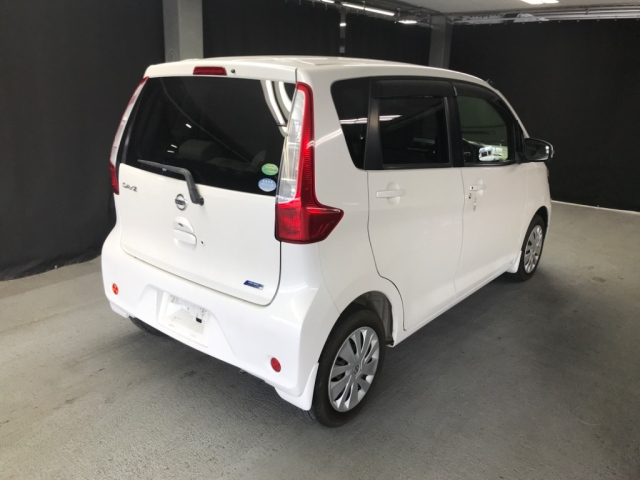 NISSAN DAYZ 2013
