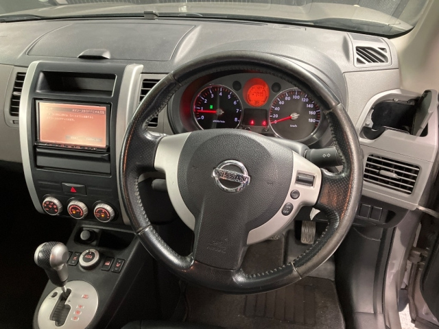 NISSAN X-TRAIL 2009