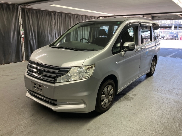 HONDA STEP WAGON 2012
