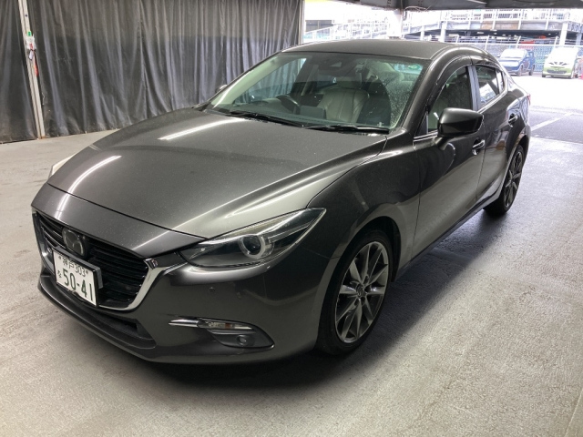 MAZDA AXELA 2017
