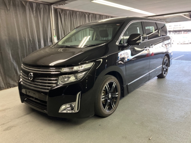 NISSAN ELGRAND 2010