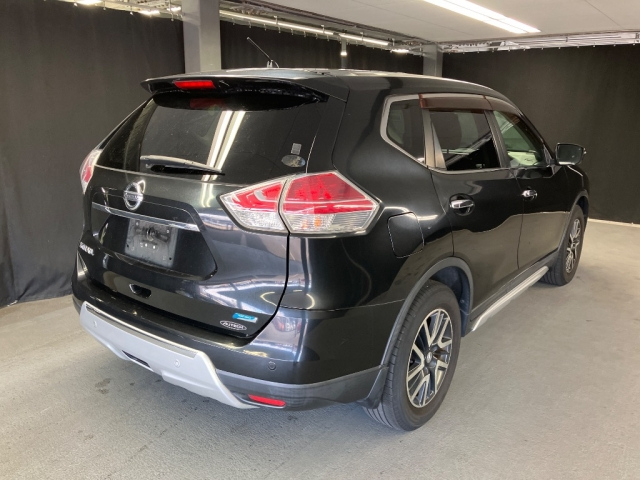 NISSAN X-TRAIL 2014