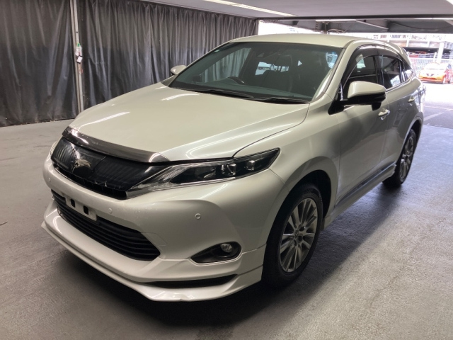 TOYOTA HARRIER 2015
