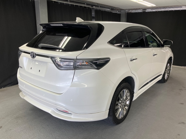TOYOTA HARRIER 2015