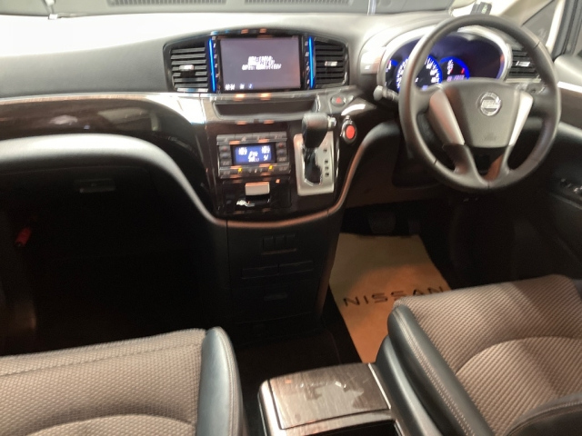 NISSAN ELGRAND 2013