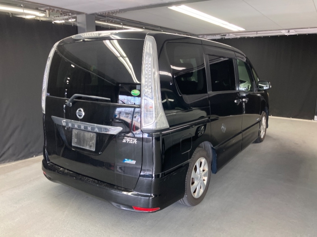 NISSAN SERENA 2013