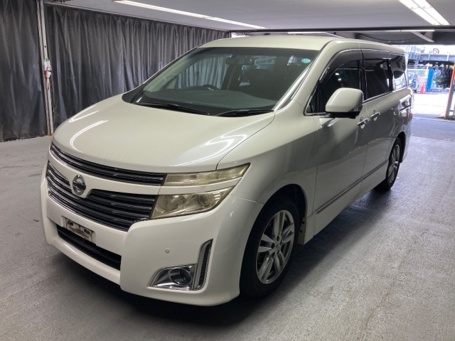 NISSAN ELGRAND 2011