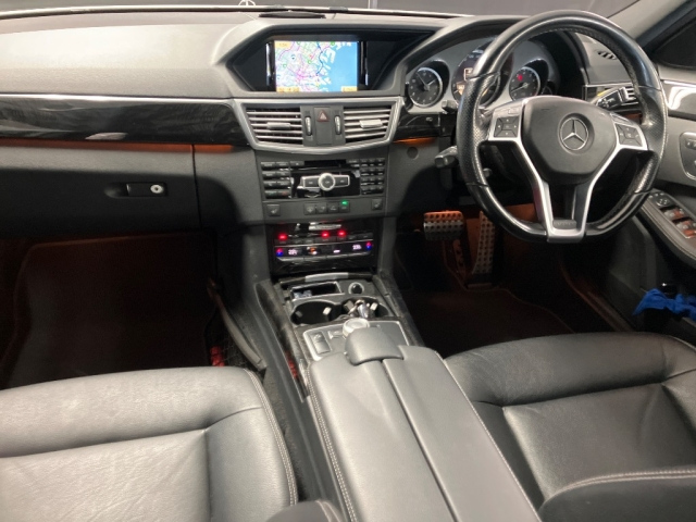 MERCEDES BENZ E CLASS 2011