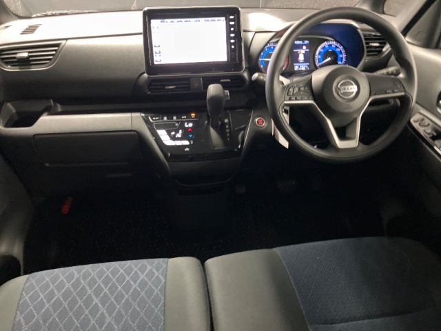 NISSAN ROOX 2023