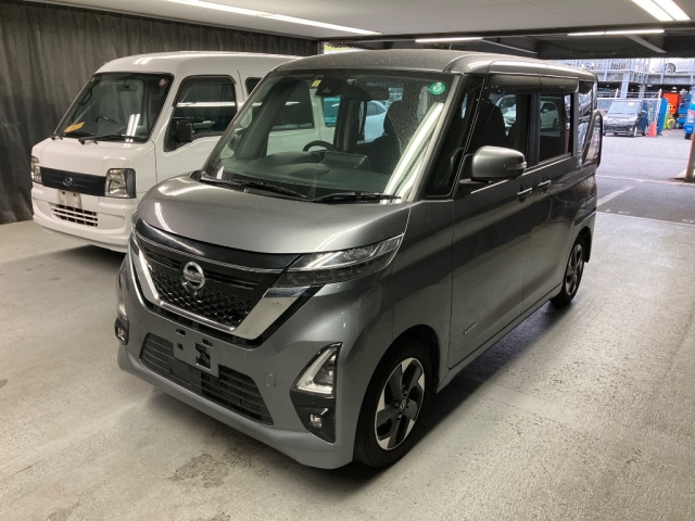 NISSAN ROOX 2023
