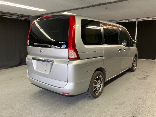 NISSAN SERENA 2008