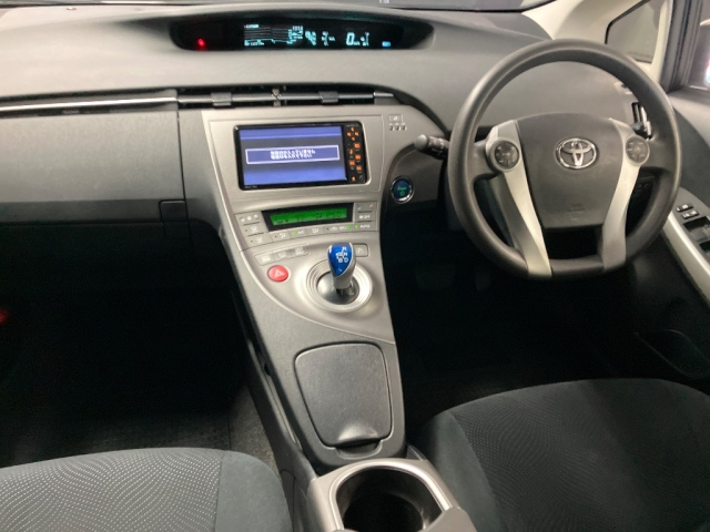 TOYOTA PRIUS 2012