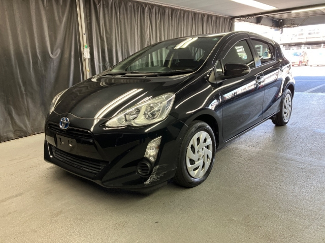 TOYOTA AQUA 2016