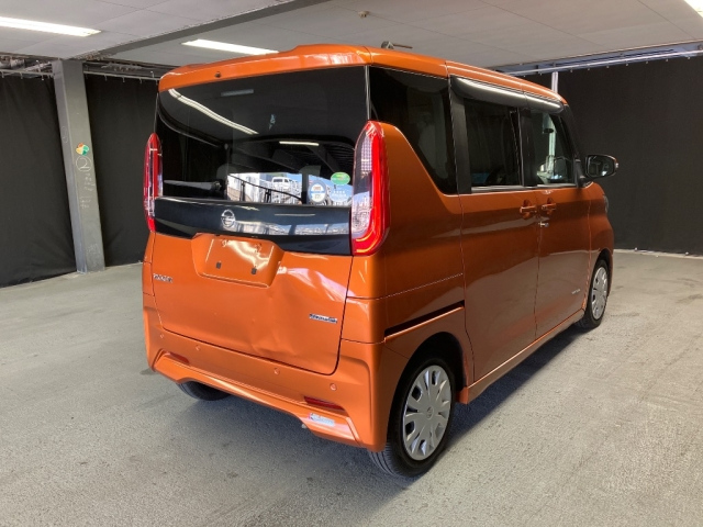 NISSAN ROOX 2020