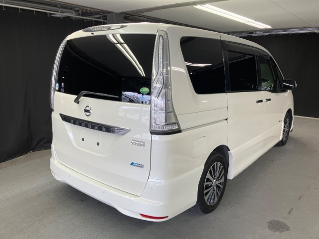 NISSAN SERENA 2014