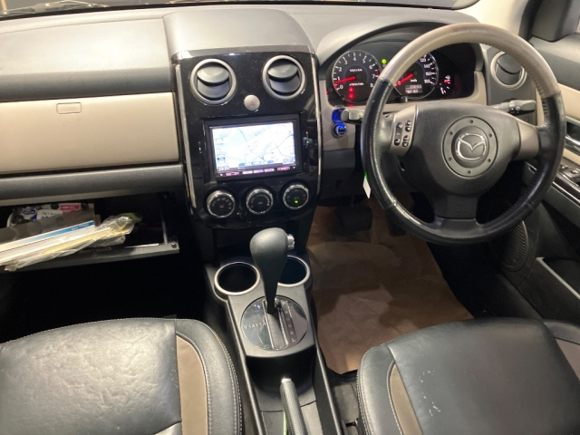 MAZDA VERISA 2011