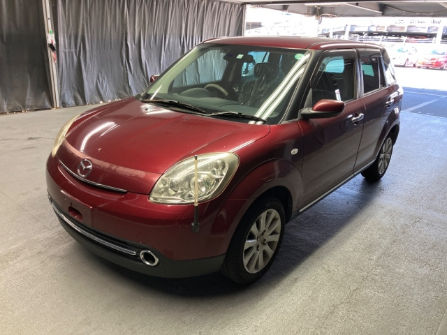 MAZDA VERISA 2011