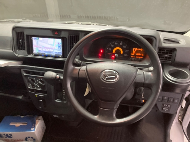 DAIHATSU HIJET VAN 2020