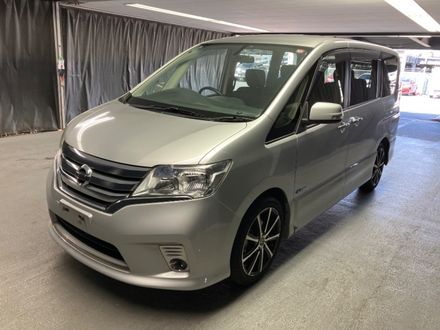 NISSAN SERENA 2012