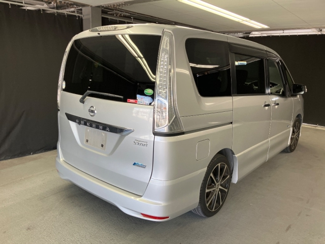 NISSAN SERENA 2012