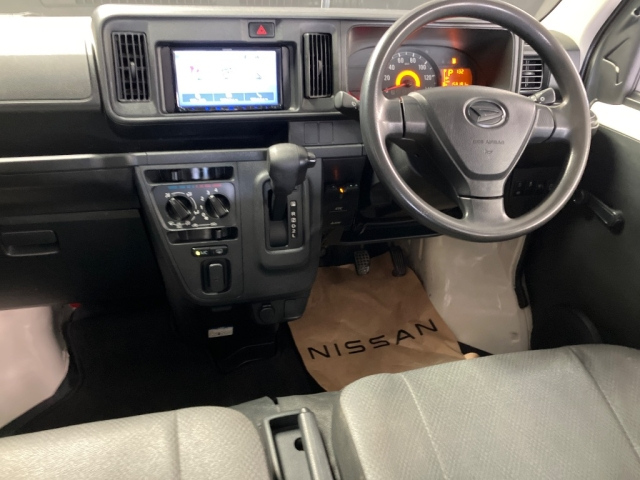 DAIHATSU HIJET VAN 2018
