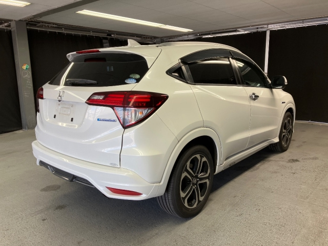 HONDA VEZEL 2015