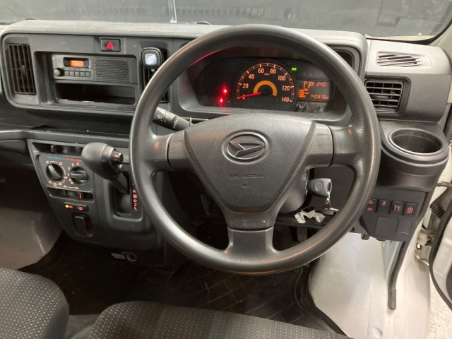 DAIHATSU HIJET VAN 2021