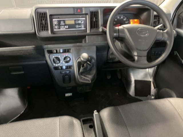 DAIHATSU HIJET VAN 2019