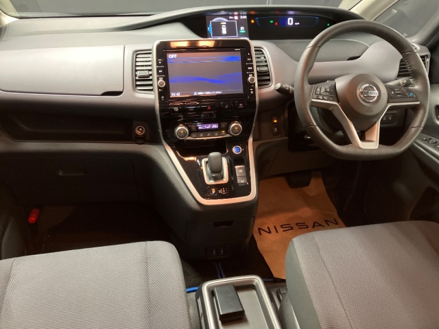 NISSAN SERENA 2018