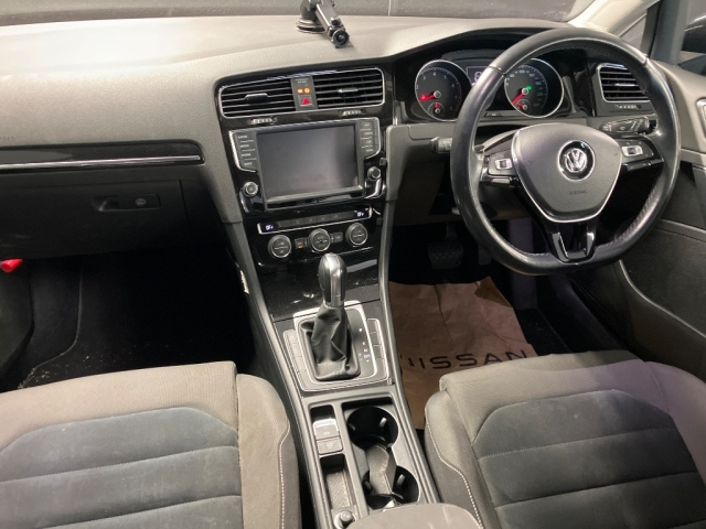 VOLKSWAGEN GOLF 2014