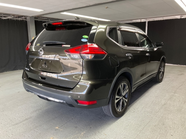 NISSAN X-TRAIL 2018