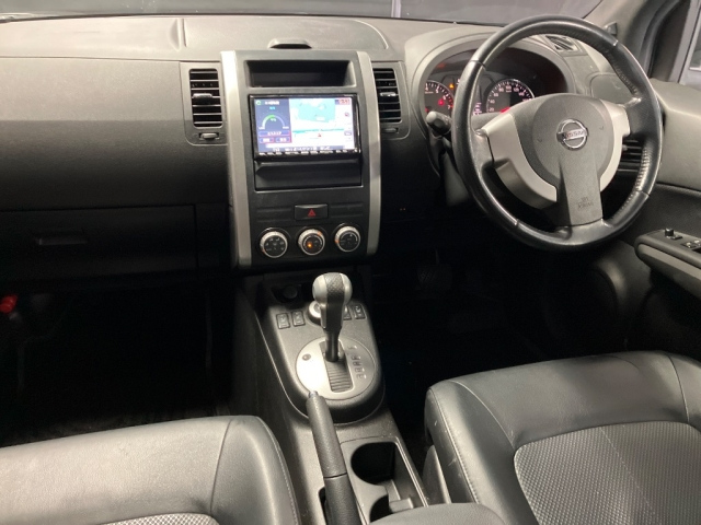 NISSAN X-TRAIL 2011