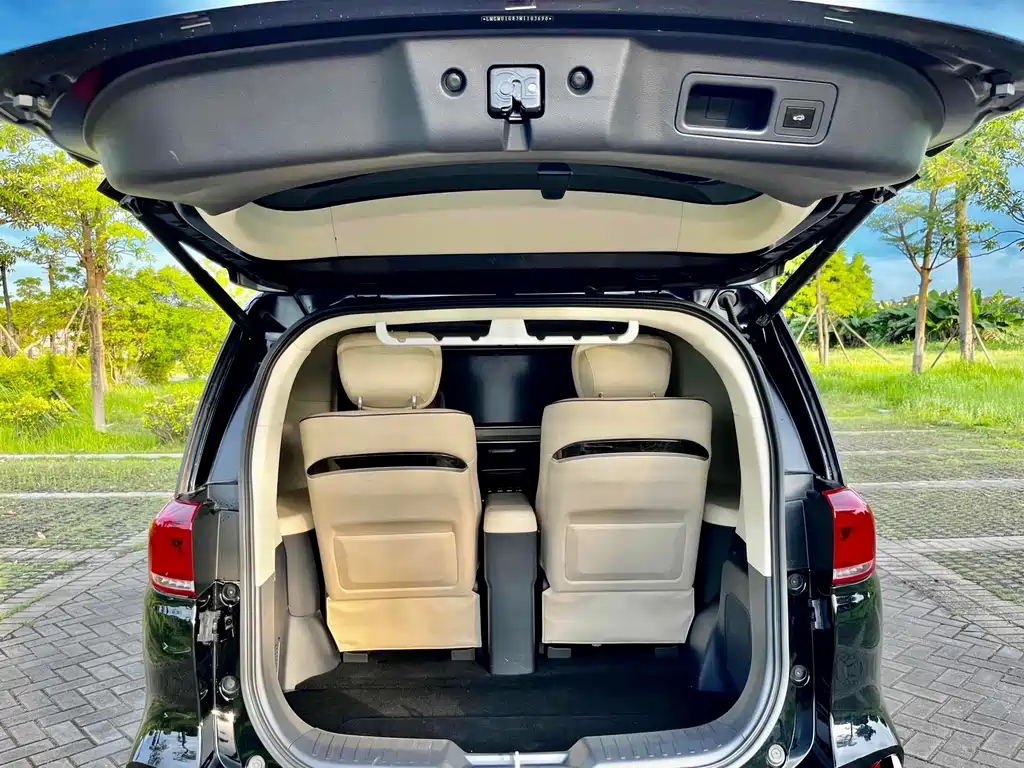 TRUMPCHI M8 2022