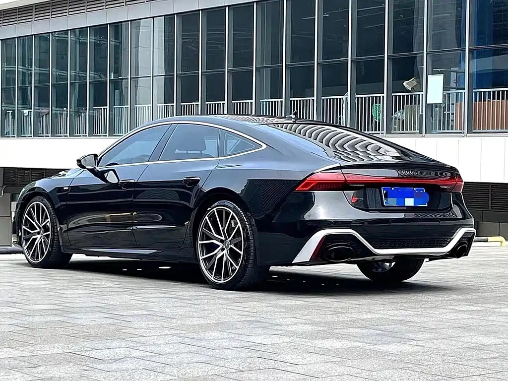 AUDI A7 2021