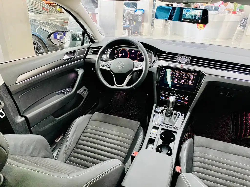 VOLKSWAGEN MAGOTAN 2022
