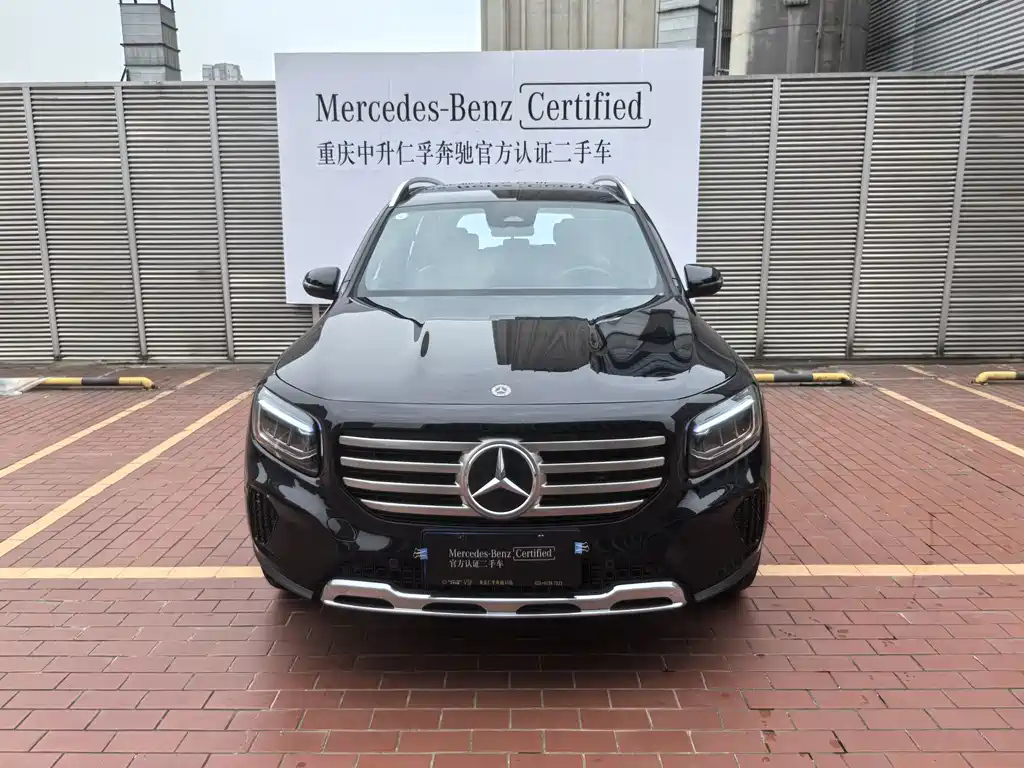 MERCEDES BENZ GLB 2024