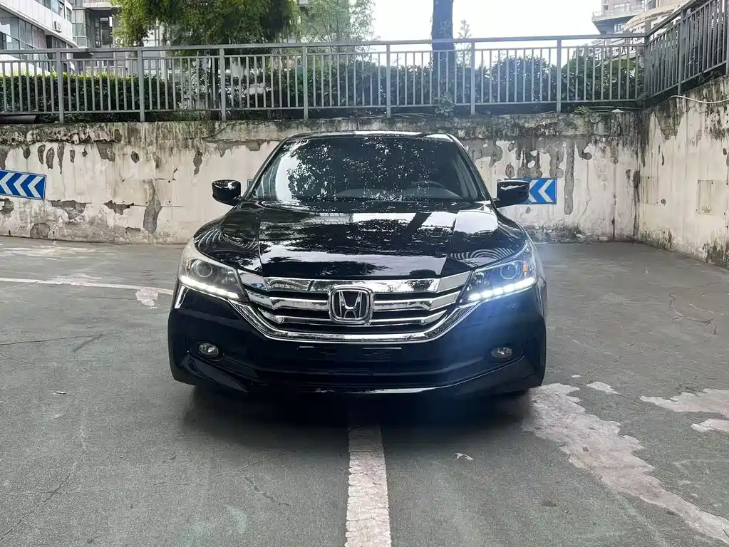 HONDA ACCORD 2015
