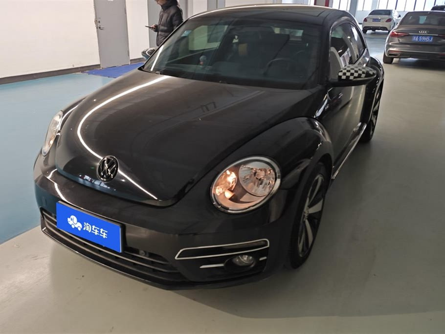 VOLKSWAGEN BEETLE 2014