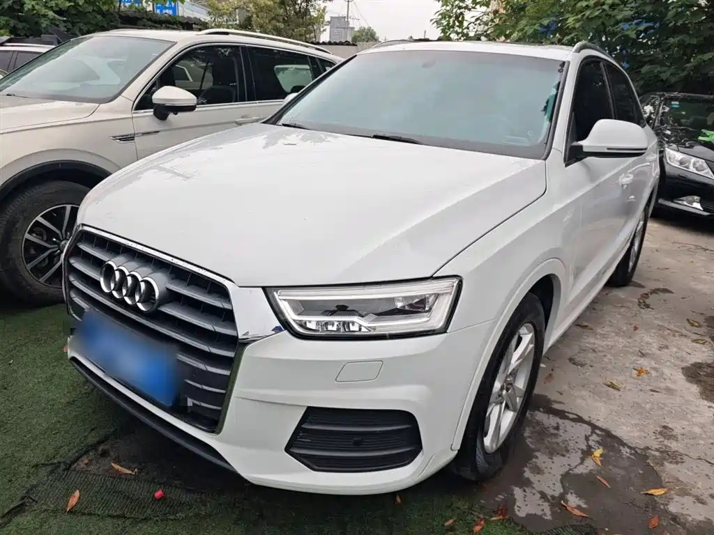 AUDI Q3 2018